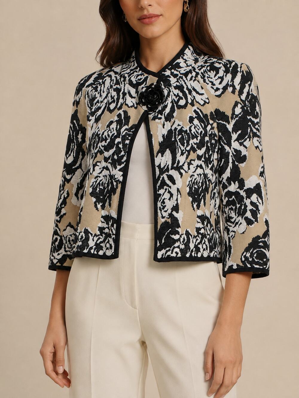 St. John Cardigan Jacket Womens 12 Beige Floral Santana Knit Cropped Open Bolero